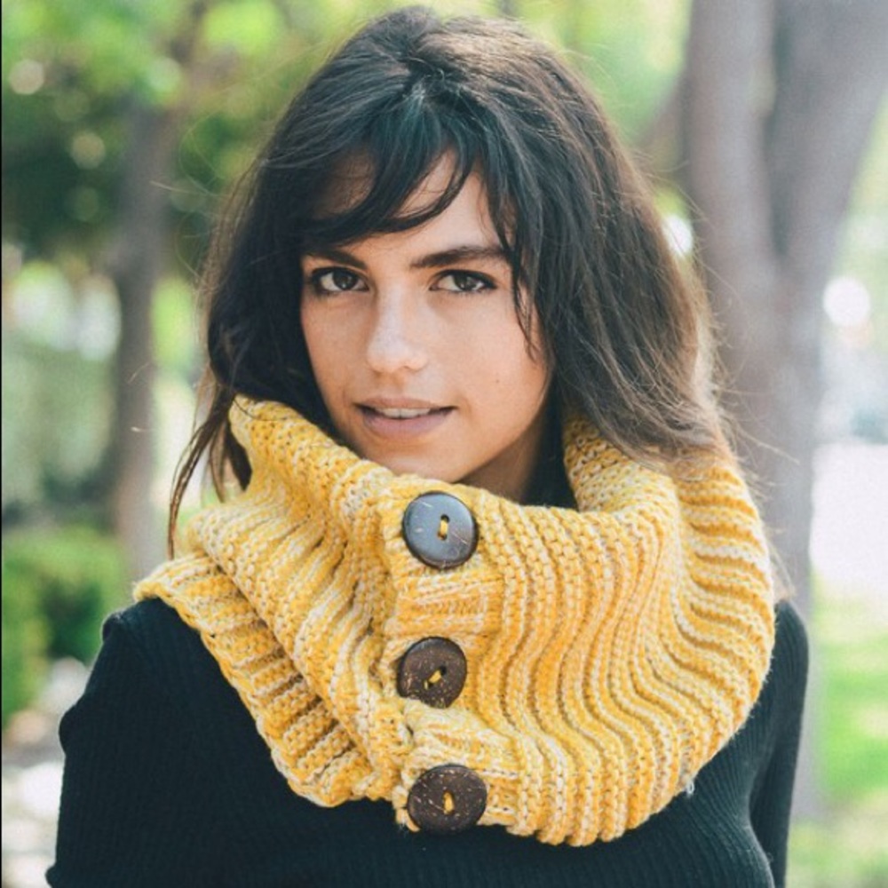 Chunky Knit Button Accent Scarf